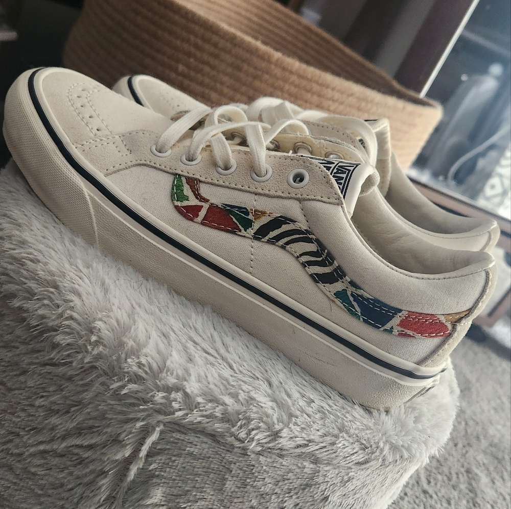 Vans Sk8-Low Reissue "Hanna Scott" Shoe women's size 7.5
